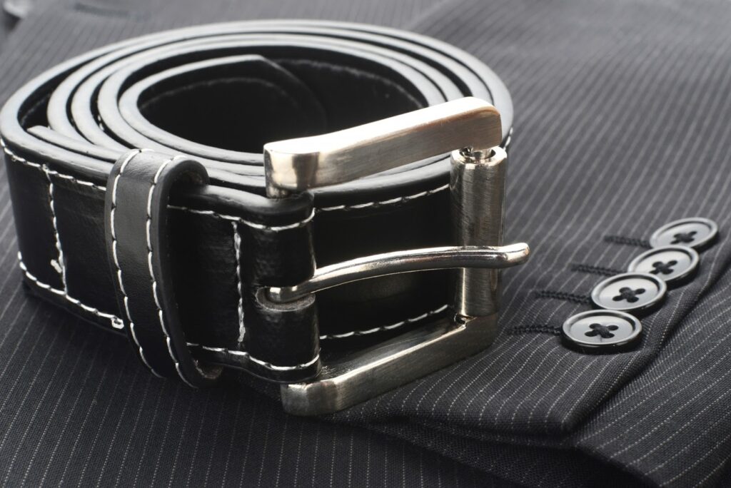 男性のベルト