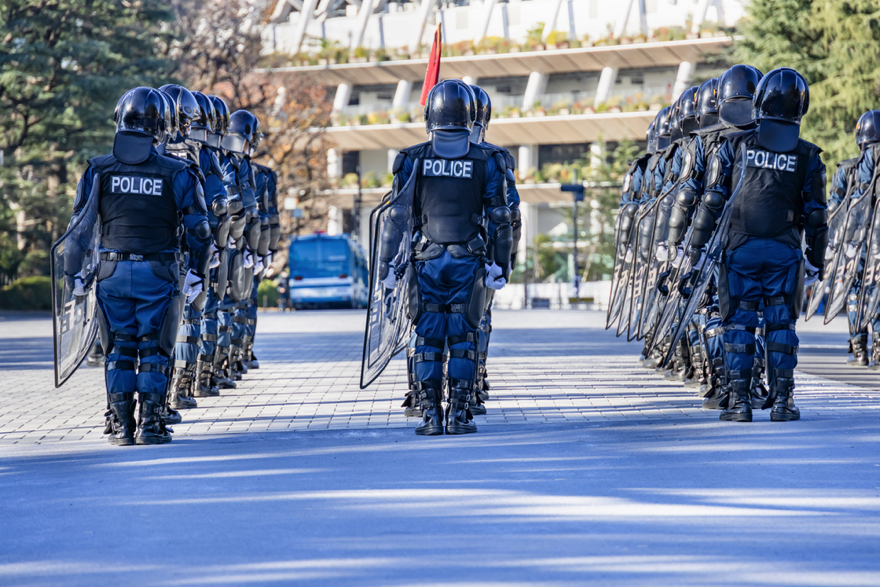 高卒警察官の年収に関するよくある質問