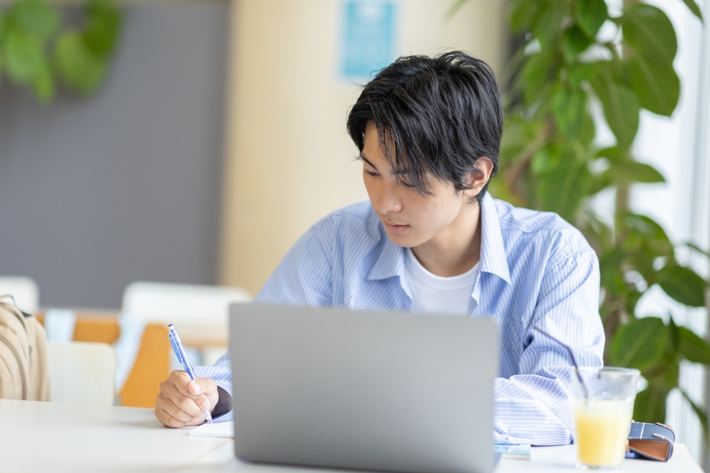 警察官採用試験の独学がきついと感じる理由
